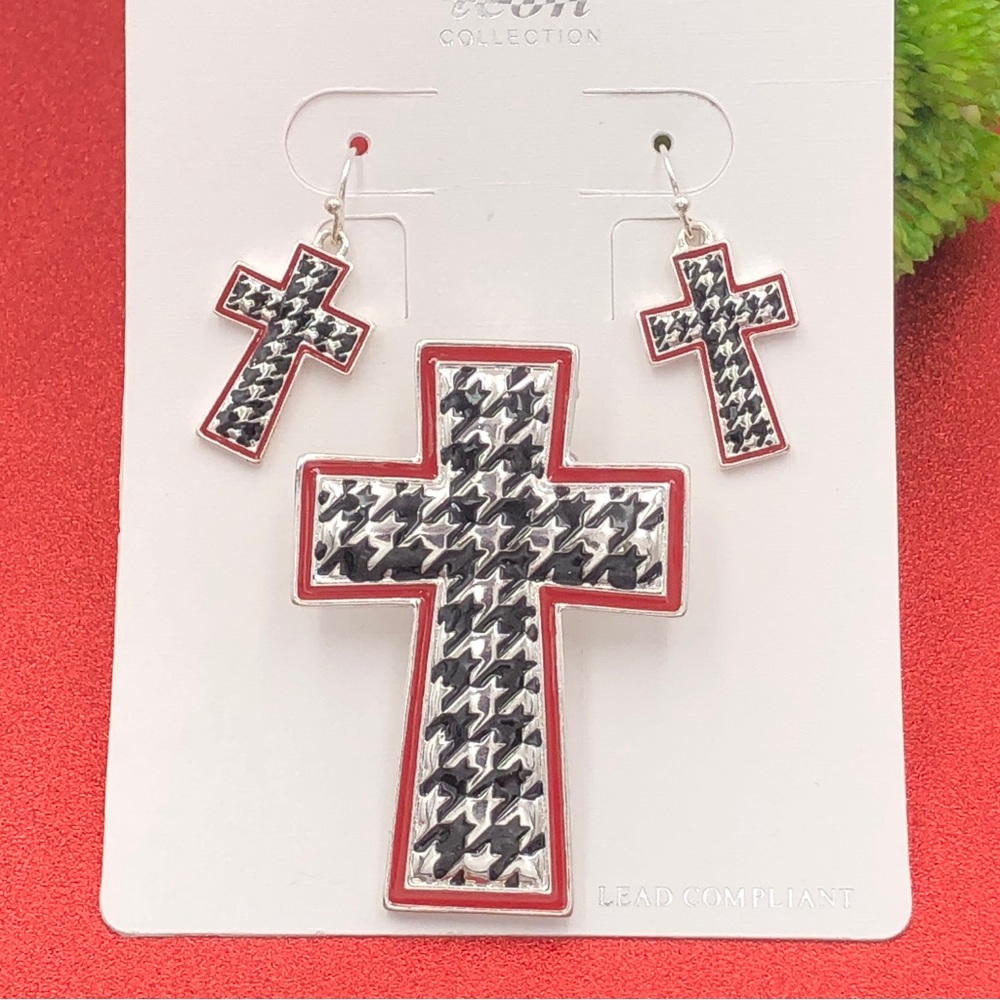 Houndstooth Cross Pendant Earrings Set